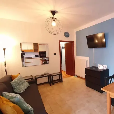 Rent this 2 bed apartment on Via Leone Cobelli 36 in 47121 Forlì FC, Italy