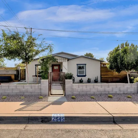 Buy this 3 bed house on 2545 North 15th Street in Phoenix, AZ 85006