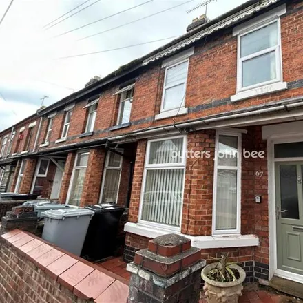 Image 2 - Lord Street, Crewe, CW2 7DL, United Kingdom - Townhouse for rent