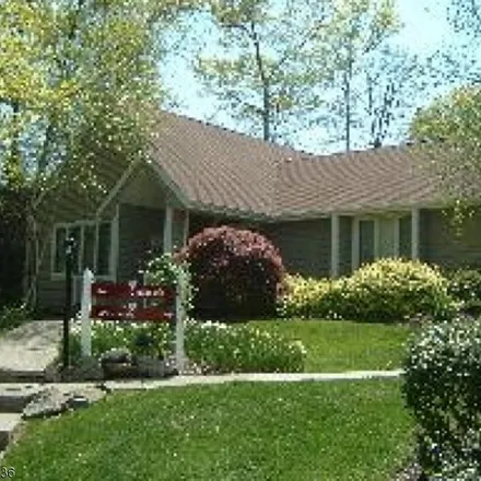 Image 7 - 28 Pine Hollow Court, Jefferson Township, NJ 07438, USA - Townhouse for rent