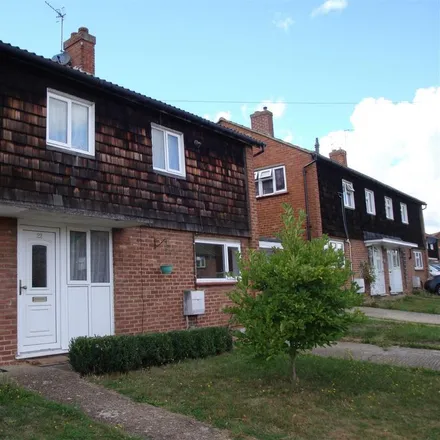 Rent this 3 bed house on 12 Rickyard in Guildford, GU2 8JT