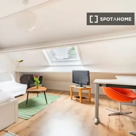 Rent this 5 bed room on Rozendalstraat 38 in 3080 Tervuren, Belgium