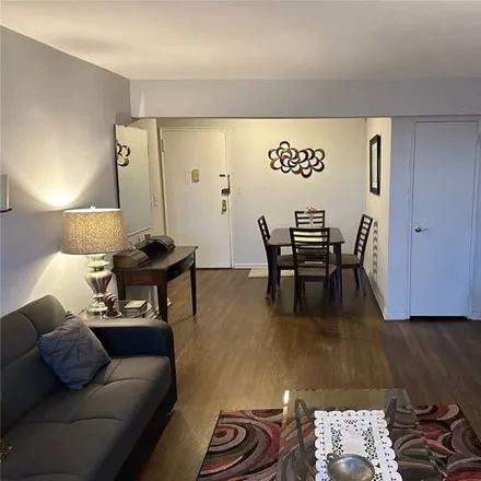 Image 6 - 151-25 88th Street, New York, NY 11414, USA - Apartment for sale