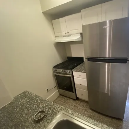 Rent this studio apartment on Darien Apartments in 1505 Jackson Street, Oakland