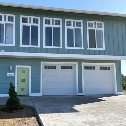Buy this 3 bed house on 1463 North Jetty Avenue Southwest in Ocean Shores, Grays Harbor County