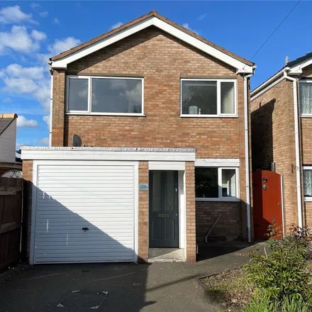Rent this 3 bed house on Yardley Wood Rd / Greenslade Rd in Yardley Wood Road, Solihull Lodge