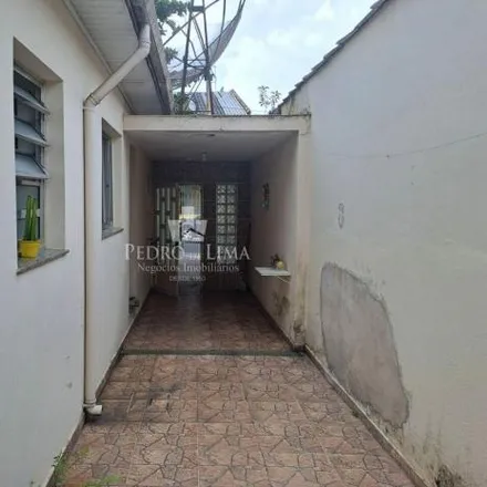 Rent this 3 bed house on Rua Tagaris in Água Rasa, São Paulo - SP