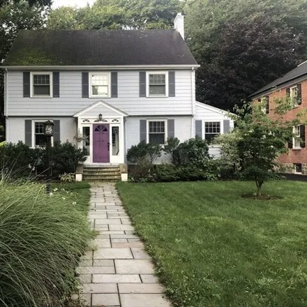 Rent this 3 bed house on 132 Eliot Street in Brookline, MA 02447