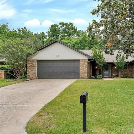 Buy this 3 bed house on 1915 Redwood Trail in Grapevine, TX 76051