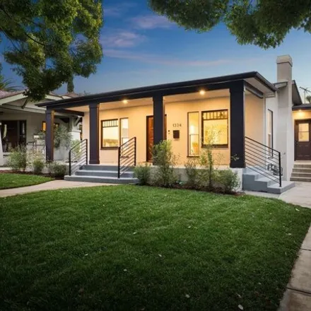 Image 1 - 1356 North Genesee Avenue, Los Angeles, CA 90046, USA - House for sale