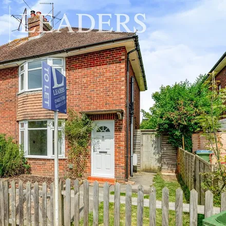 Rent this 3 bed duplex on 43 Eversfield Road in Horsham, RH13 5JS