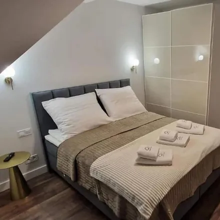 Rent this 2 bed apartment on Szklarska Poręba in Dworcowa, 58-580 Szklarska Poręba