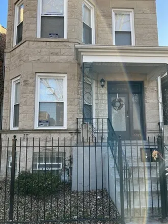 Rent this 3 bed house on 6527 South Vernon Avenue in Chicago, IL 60637