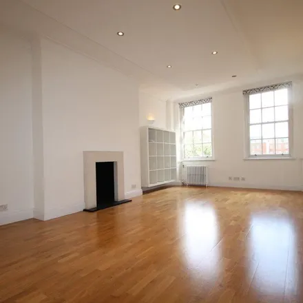 Rent this 2 bed apartment on Eyre Court in 3-21 Finchley Road, London