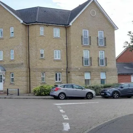 Rent this 2 bed apartment on Mendip Way in North Hertfordshire, SG1 6GN