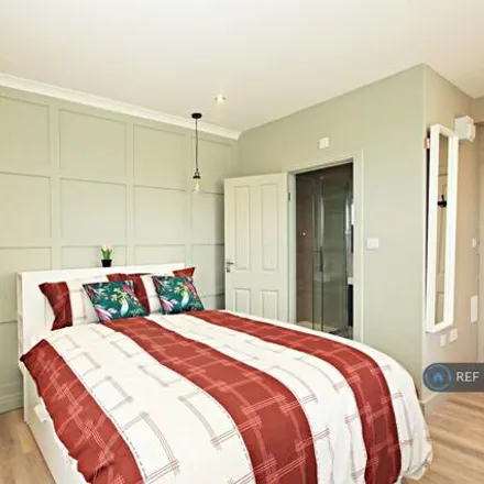 Rent this 1 bed house on Brewery Road in Glyndon, London