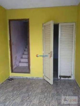 Buy this 2 bed house on Rua Camerlino Inácio de Godóy in Centro, Hortolândia - SP