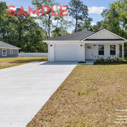 Buy this 3 bed house on 975 East 2nd Street in Darien, McIntosh County