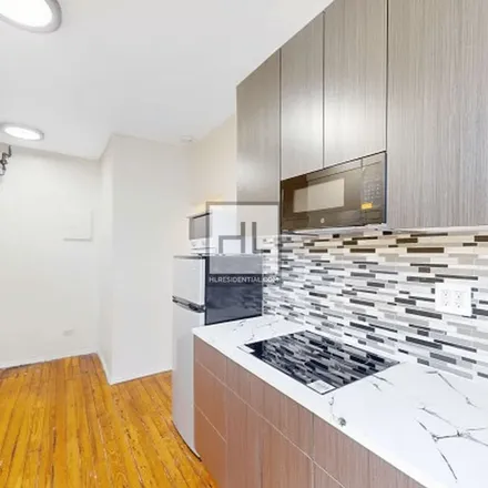 Image 1 - 190 Prince Street, New York, NY 10012, USA - Apartment for rent