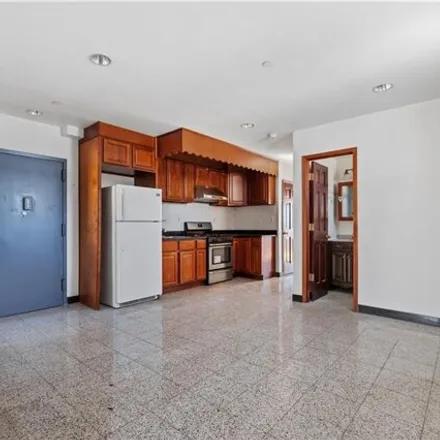 Image 4 - 1561 West 5th Street, New York, NY 11204, USA - Condo for sale