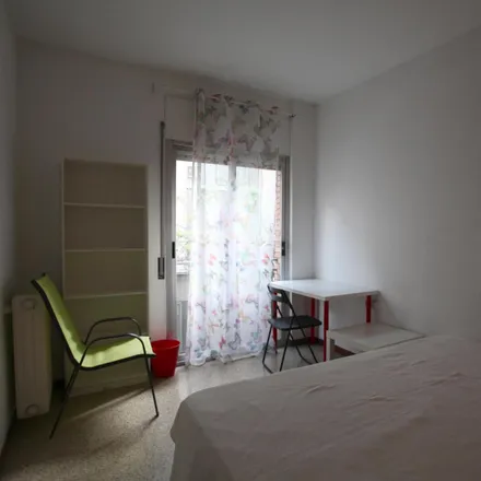 Rent this 4 bed room on Carrer del Torrent de l'Olla in 183, 08012 Barcelona
