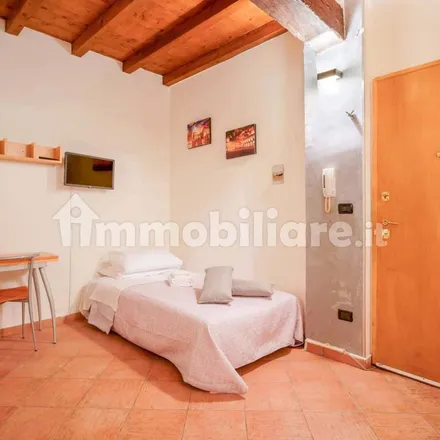 Image 2 - Via Mirasole 8, 40124 Bologna BO, Italy - Apartment for rent