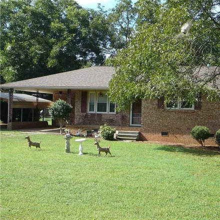Buy this 3 bed house on 611 Choctaw Street in Varennes Heights, Anderson County