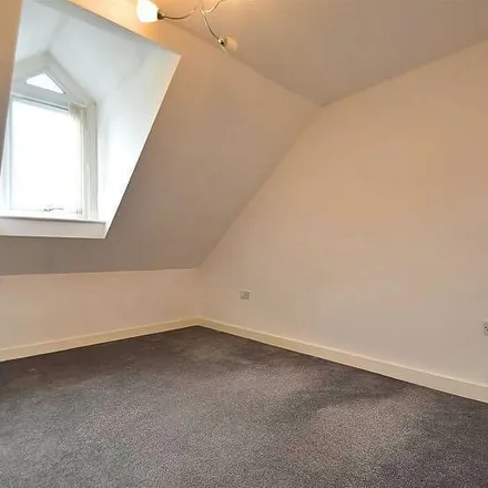 Image 4 - Hunston Road, West Timperley, M33 4RP, United Kingdom - Apartment for rent