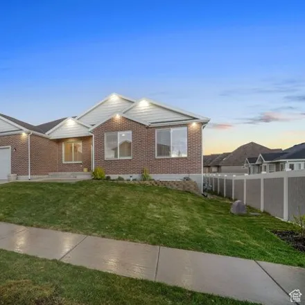 Image 8 - 1658 West Packsaddle Circle, Bluffdale, UT 84065, USA - House for sale