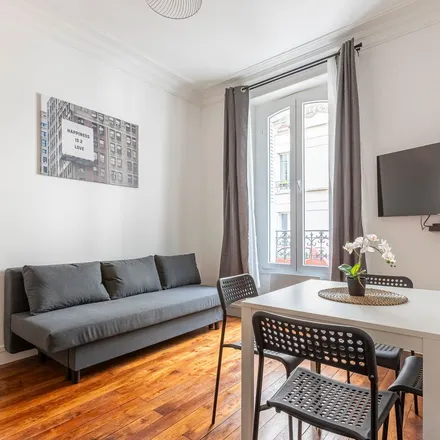 Rent this 3 bed apartment on 51 Rue Bernard Jugault in 92600 Asnières-sur-Seine, France