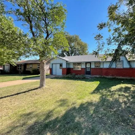 Image 2 - 2341 Westwood Drive, Abilene, TX 79603, USA - House for rent
