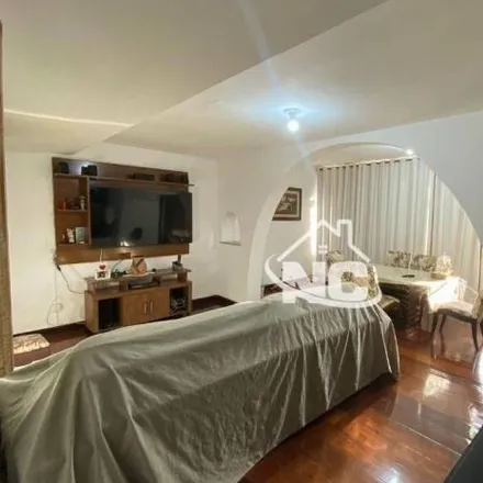 Buy this 3 bed house on Rua Magnólia Brasil in São Lourenço, Niterói - RJ