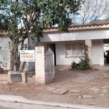 Buy this studio house on Avenida Cárcano in Departamento Punilla, Villa Carlos Paz