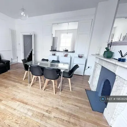 Image 6 - 27 Waterloo Street, Brighton, BN3 1AE, United Kingdom - Townhouse for rent