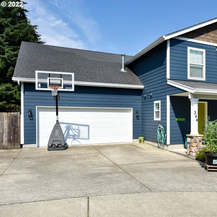 Buy this 3 bed house on 244 South 67th Court in Springfield, OR 97478