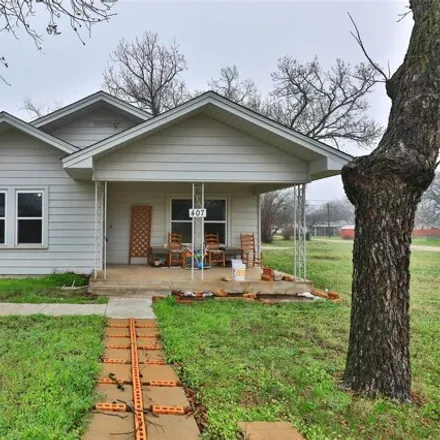 Buy this 3 bed house on North 4th Street in Clyde, Callahan County