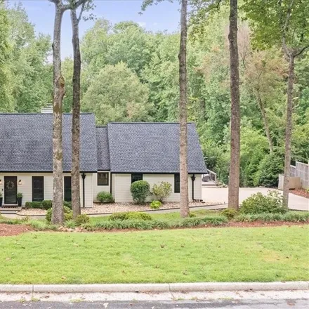 Image 4 - 10310 Willeo Creek Trace, Roswell, GA 30075, USA - House for sale