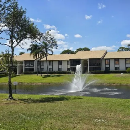 Buy this 3 bed condo on 1493 Southwest Silver Pine Way in Palm City, FL 34990