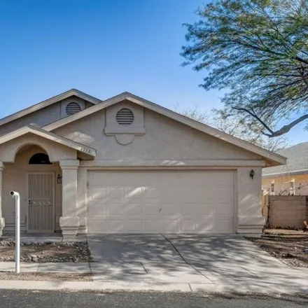 Buy this 3 bed house on 4927 West Didion Drive in Pima County, AZ 85742