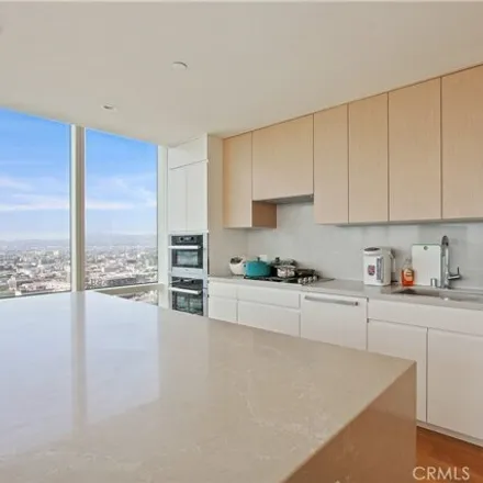 Image 9 - Metropolis Residential Tower II, Francisco Street, Los Angeles, CA 90017, USA - Condo for rent