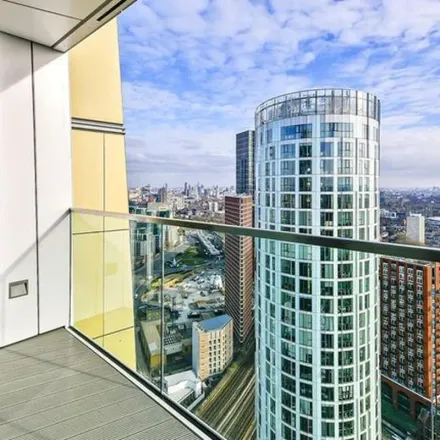 Image 5 - Battersea Park Road, Nine Elms, London, SW11 7EB, United Kingdom - Apartment for rent