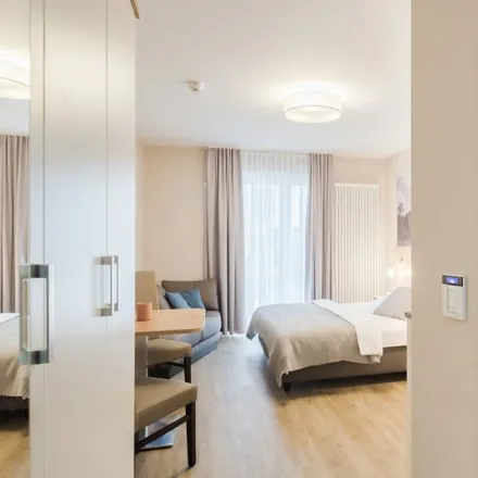 Image 9 - Dr. med. Alexia Horelt-Ernou, Ottobrunner Straße, 81737 Munich, Germany - Apartment for rent