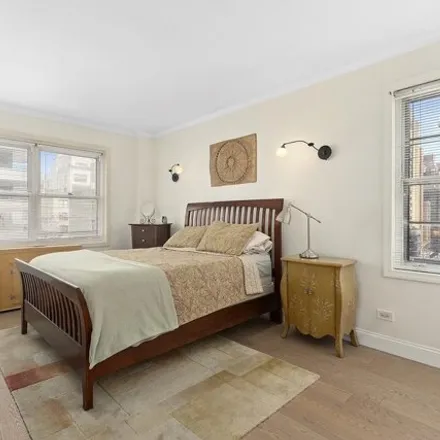 Image 9 - 310 East 49th Street, New York, NY 10017, USA - Apartment for sale