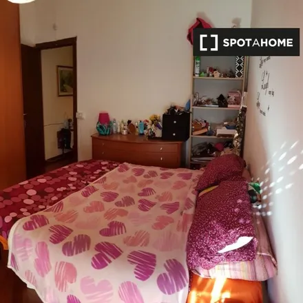 Rent this 6 bed room on Giardino El Salvador in Viale Egeo, 00144 Rome RM