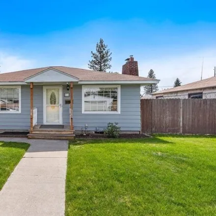 Buy this 3 bed house on 5433 East North Avenue in Spokane, WA 99207