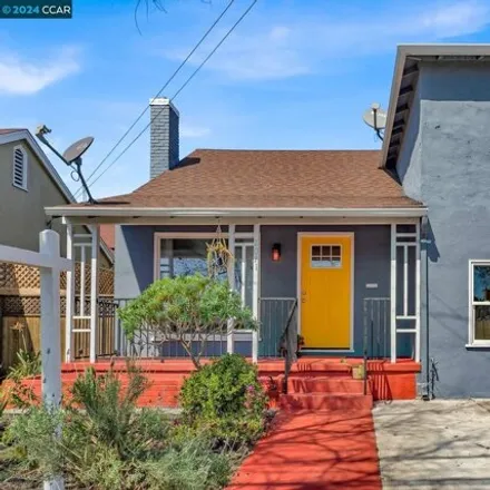 Buy this 3 bed house on 2011 82nd Avenue in Oakland, CA 94621