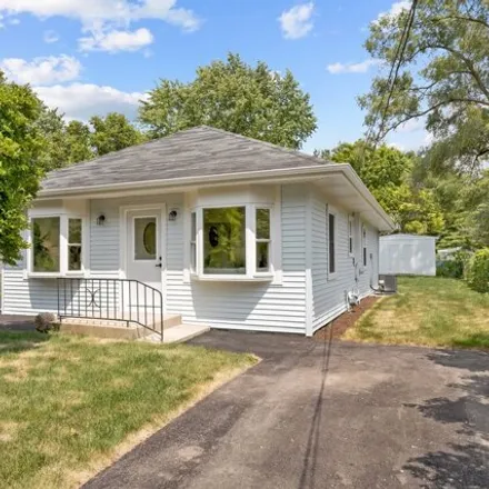 Buy this 3 bed house on 251 Hoxie Ave in Elgin, Illinois