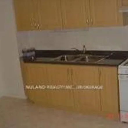 Image 2 - 25 Glasgow Street, Old Toronto, ON M5T 2B5, Canada - Apartment for rent