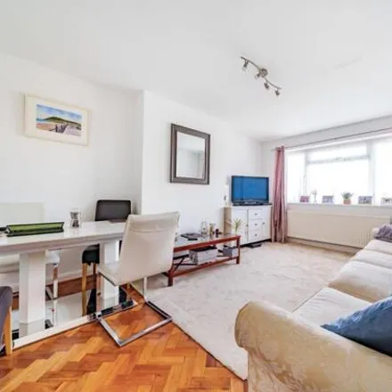 Buy this 2 bed apartment on unnamed road in London, HA7 4HZ