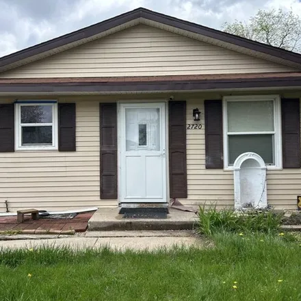 Buy this 3 bed house on 2754 19th Street in Normandy Heights, Rockford